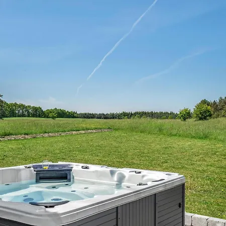 Casa vacanze Amazing In Grenaa With Wifi